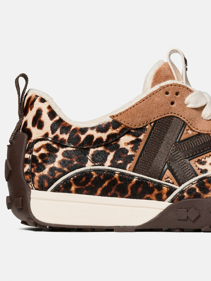 K As In Kate Runner, MULTI, hi-res image number 4