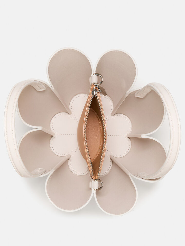 The Spade Flower Bucket Bag, CREAM, hi-res image number 4